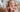 Baby wird mit Babypflege von das boep eingecremt